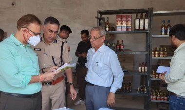 धौलपुर : जिला कलक्टर एवं जिला पुलिस अधीक्षक ने माल गोदाम सीज के दिए निर्देश