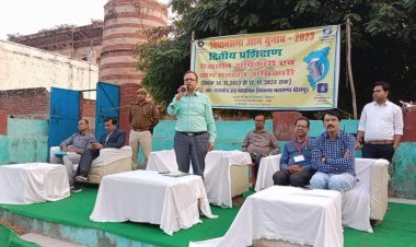 धौलपुर : मतदान दल कार्मिक मॉक पोल के सभी बिन्दुओं पर गहनता से ध्यान दें - जिला निर्वाचन अधिकारी  