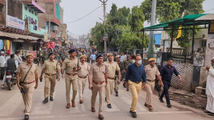 धौलपुर : लगातार जारी फ्लैग मार्च दे रहे निर्भीक मतदान का विश्वास  