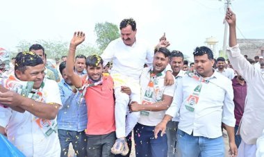 कांग्रेस प्रत्याशी करण सिंह की सभा में उमड़ी भीड़, लूणी में छत्तीस कोम के लोगो ने किया जोरदार स्वागत  