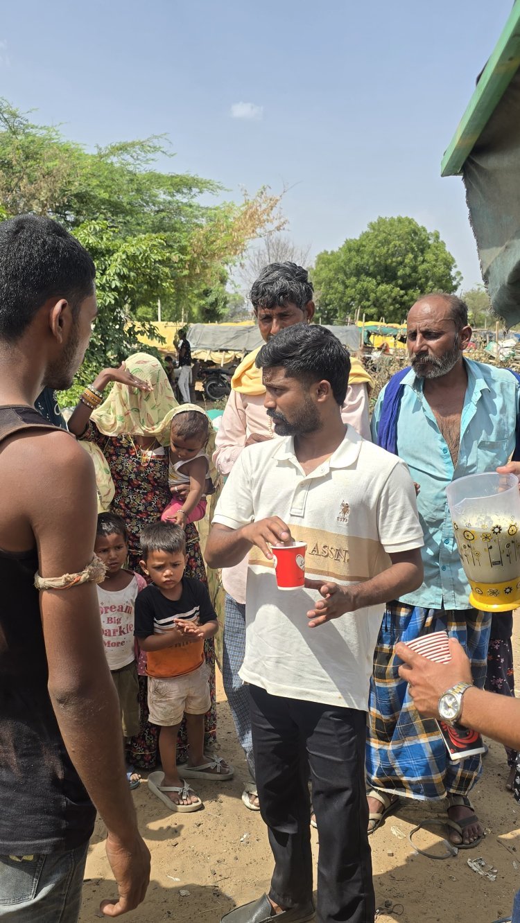 गर्मी में राहत: नायक एनजीओ ने 160 बच्चों व लोगों को पिलाया गन्ने का रस, बाटीं खुशियां