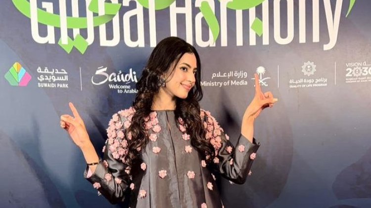 सना रईस खान ने न्यूजीलैंड में लिया बहुप्रतीक्षित ब्रेक – एक साल की बड़ी जीतों के बाद