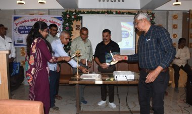 डेवलपमेंट सपोर्ट सेंटर (DSC) द्वारा हिंदुस्तान यूनिलीवर फाउंडेशन के सहयोग से मेहसाणा में जनभागीदारी एवं सामुदायिक प्रयासों के माध्यम से जल संरक्षण, जल संवर्धन एवं जल सुरक्षा विषय पर एक प्रेरणादायी जिला स्तरीय कार्यशाला का गरिमापूर्ण आयोजन किया गया